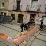 La UME coloca barreras en Novillas, en Aragón