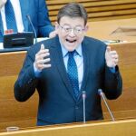 Debate encendido. Pese a la unanimidad de la propuesta, el debate fue encendido entre PP y el PSPV. El presidente Puig se apeó del tono institucional en la tercera intervención y ahí cometió errores.
