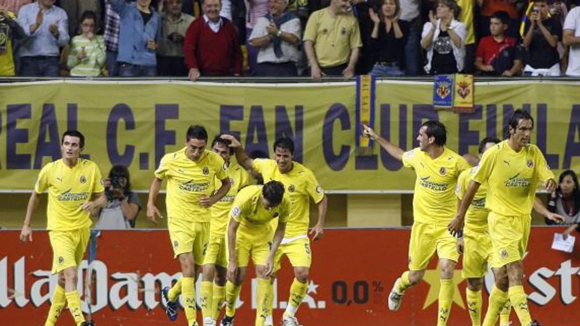 El Villarreal celebra uno de los goles
