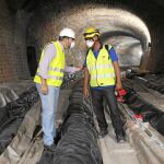 Metro ha detectado presencia de materiales con amianto en varios de los trenes más antiguos de la red. Durante las obras de las líneas 1 y 5 ya se retiraron elementos con el mineral cancerígeno
