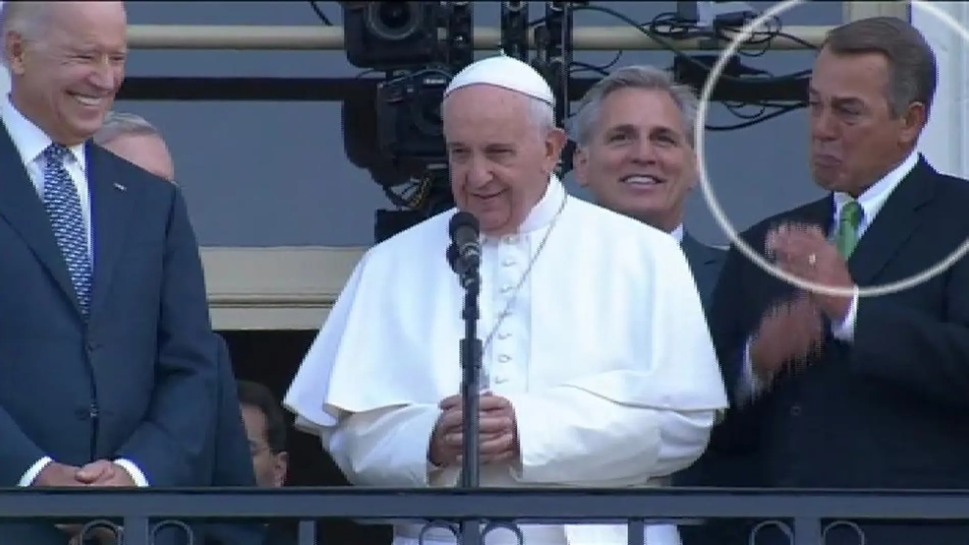 El presidente de la Cámara de Representantes de EEUU no puede contener el llanto frente al Papa