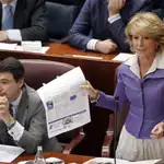  Aguirre presenta en la Asamblea los casos denunciados por LA RAZÓN de parados sin tarjeta sanitaria