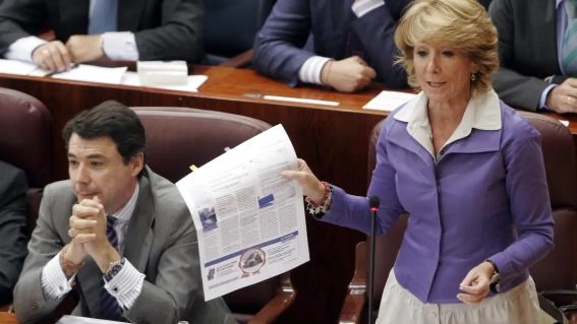 Aguirre presenta en la Asamblea los casos denunciados por LA RAZÓN de parados sin tarjeta sanitaria