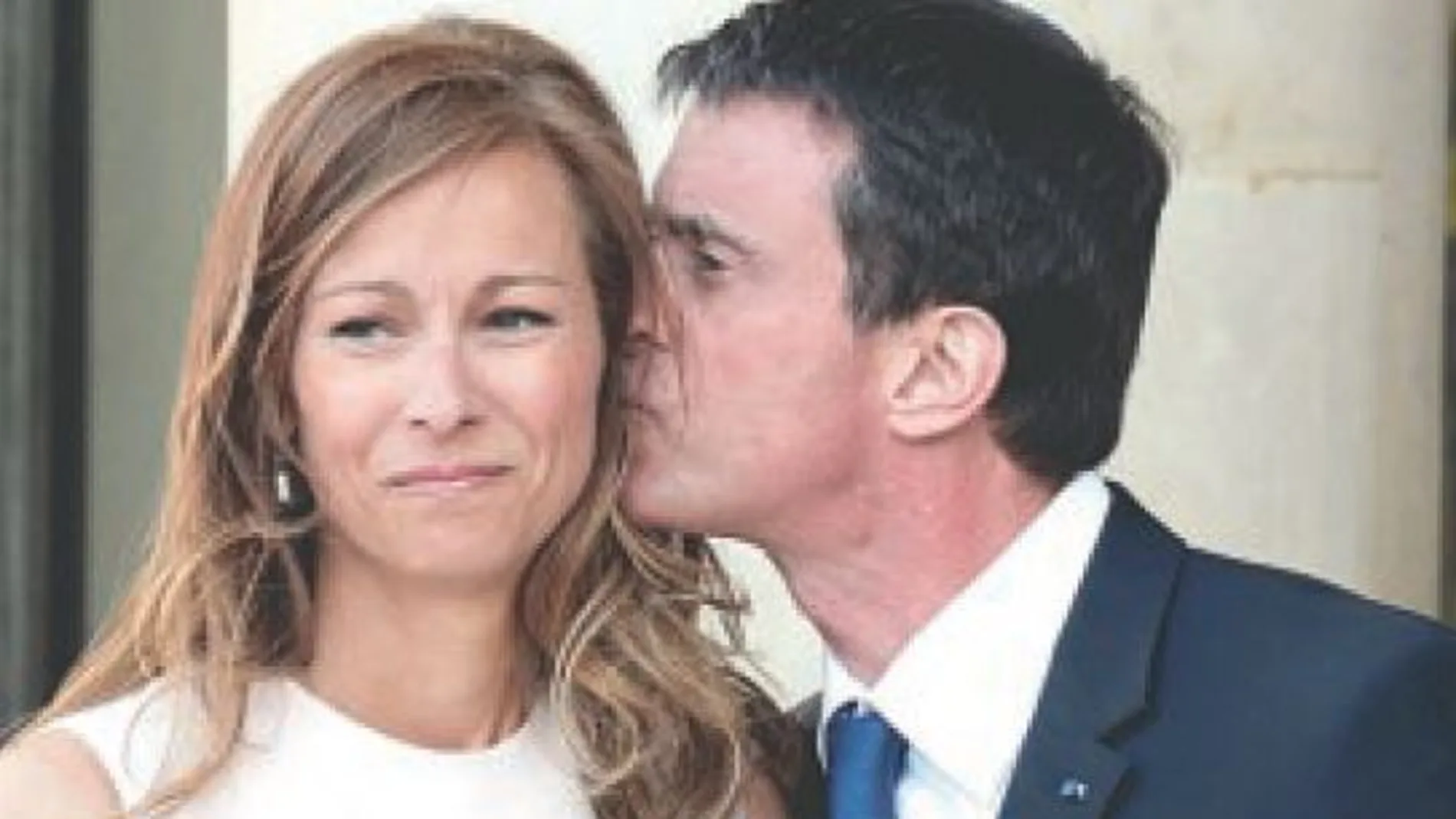 Aunque el político ha comunicado las vaivenes de su vida privada a «Paris Match», Gravoin no ha abierto la boca