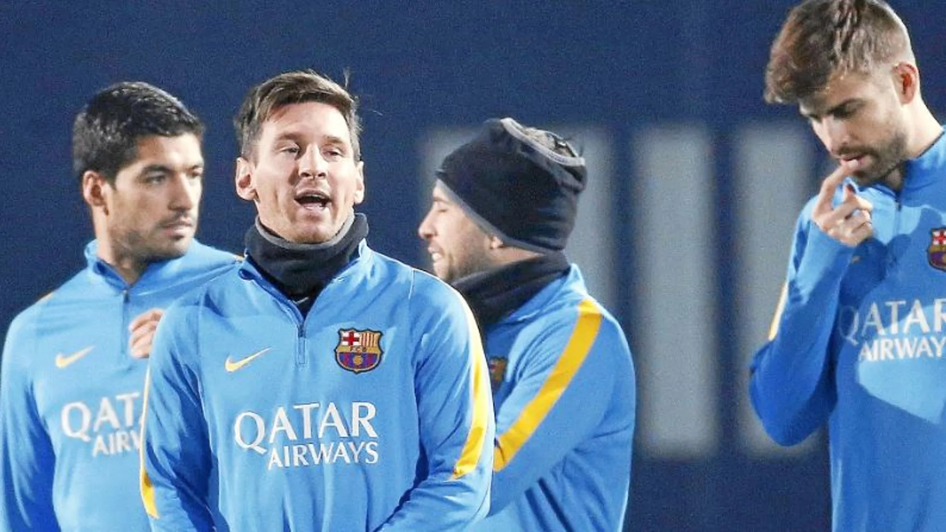 Messi, Suárez, Jordi Alba y Piqué, en el entrenamiento del 1 de enero