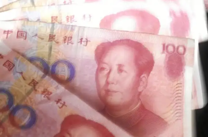 China aplica la mayor devaluación al yuan en 20 años por el parón económico