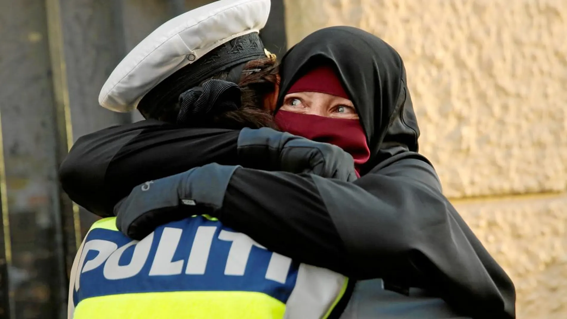 Ayah, de 37 años, durante una protesta contra del veto al niqab en Conpenhague, el miércoles
