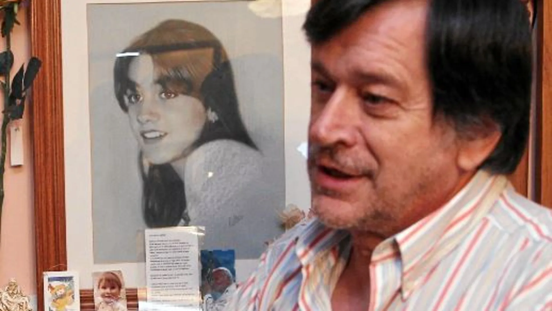 Manuel Blanco, el pasado 2 de octubre en su casa de Algete, cuando Ahmed Chelh fue detenido