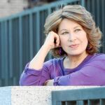 María José Goyanes: «Somos más pacifistas porque parimos»