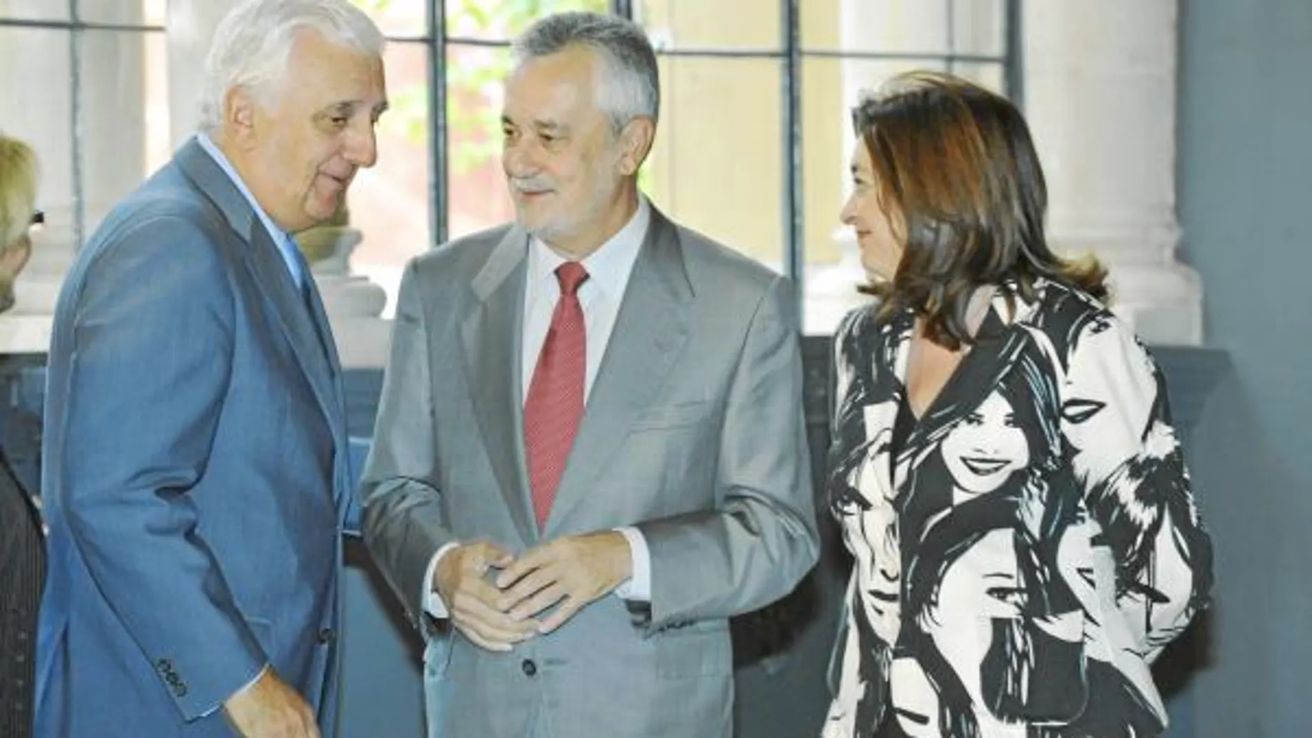 Santiago Herrero conversa con José Antonio Griñán y Mar Moreno