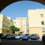 El Gobierno local pretende iniciar en el presente ejercicio la regularización de viviendas municipales en la Barzola
