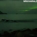 El baile de las ballenas durante la aurora boreal