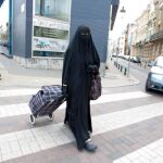 El Consejo de Estado francés, contrario a la prohibición total del burka