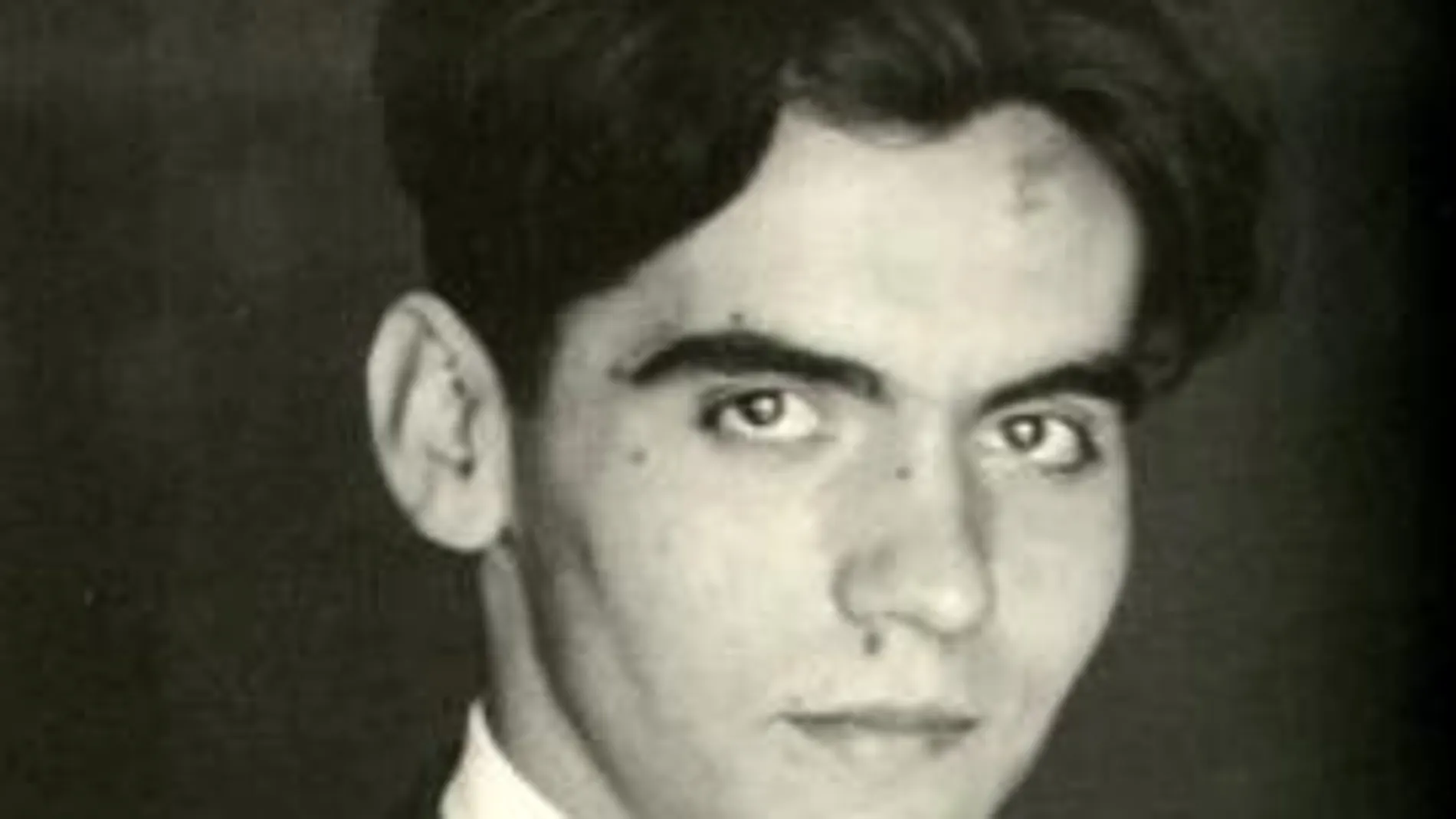 «Lorca era partidario de una dictadura militar»