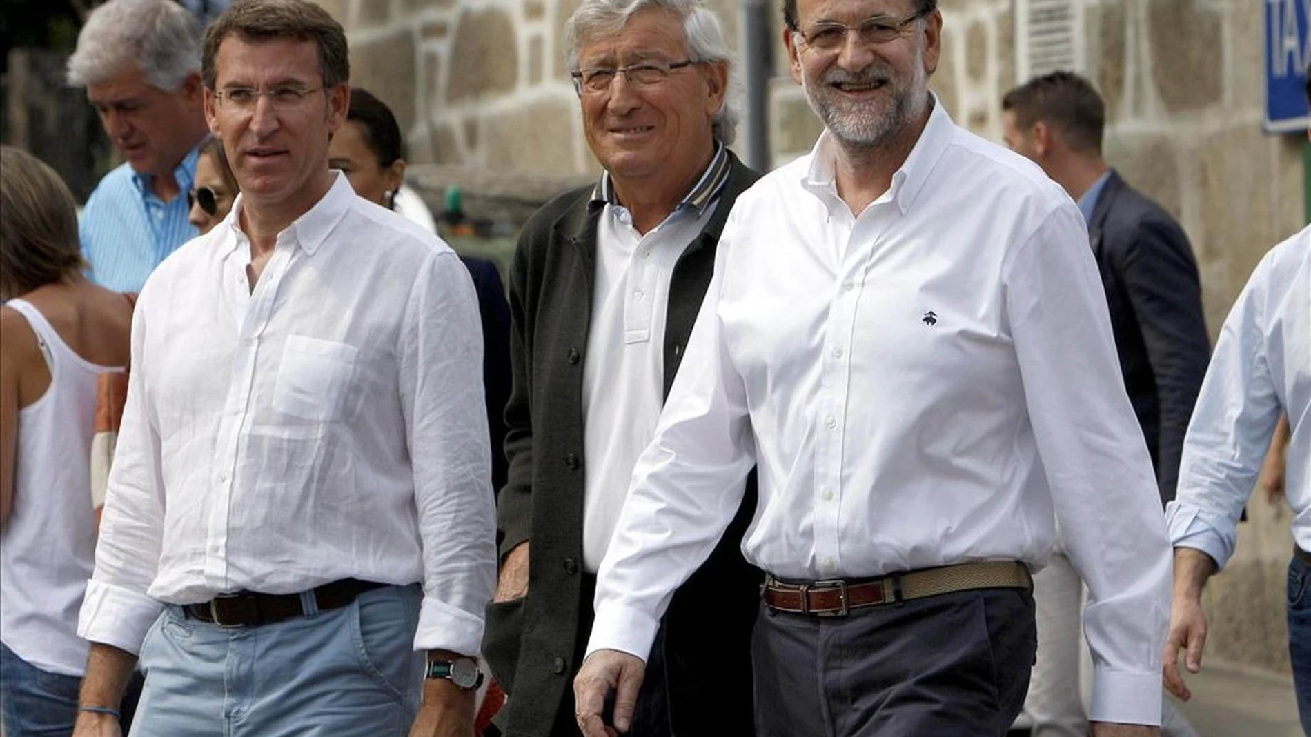 El expresidente del Gobierno Mariano Rajoy junto al presidente de la Xunta, Alberto Núñez Feijóo / Efe
