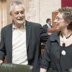 El presidente de la Junta de Andalucía y su consejera de Economía
