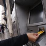 El 80% de los españoles es fiel a su banco