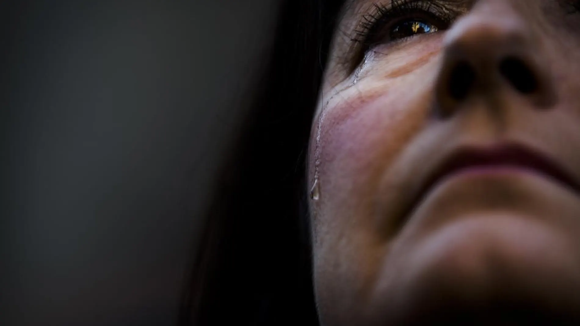 Una mujer llorando, en una imagen de archivo