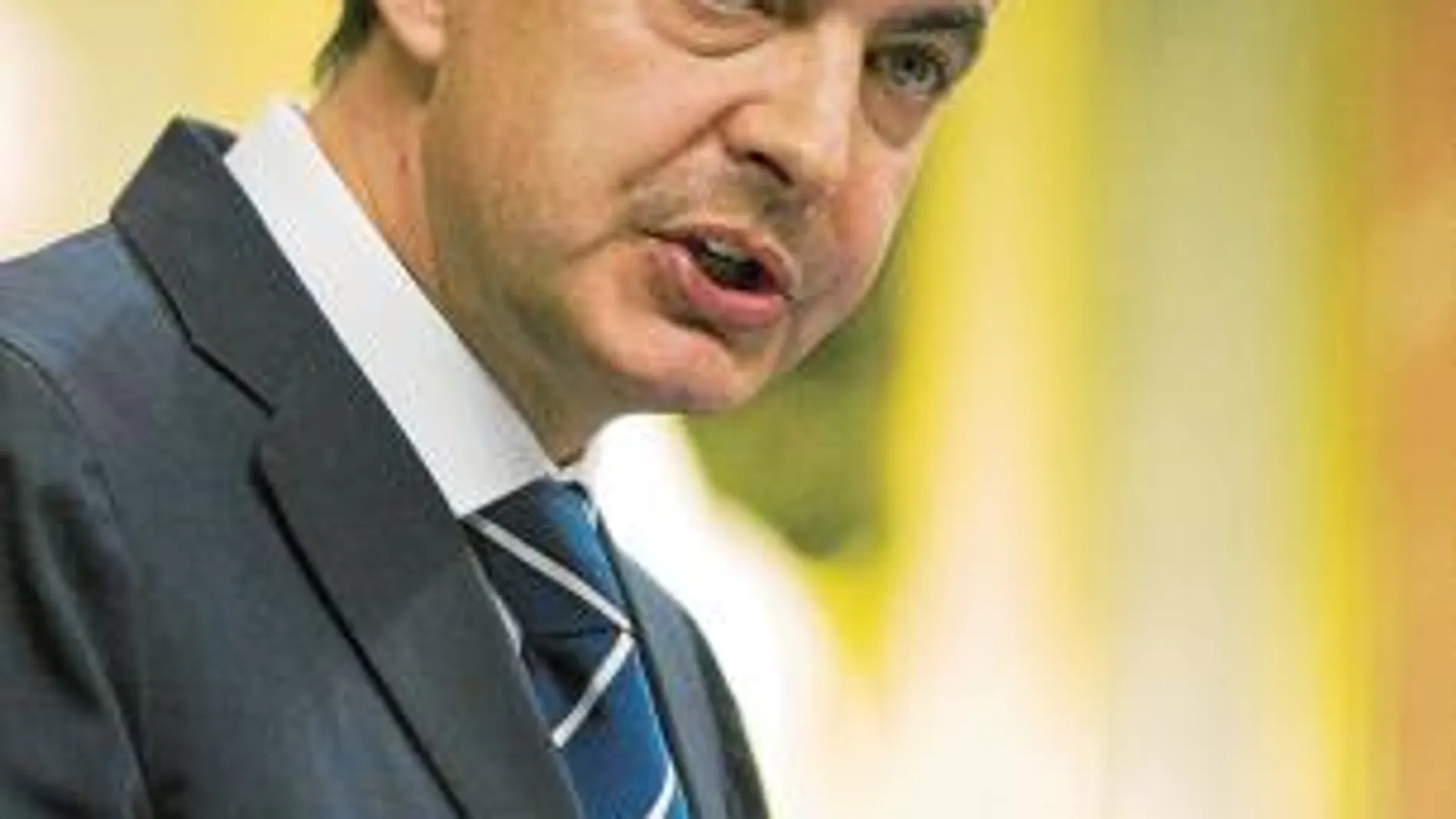 Zapatero prevé un aumento de su credibilidad con la salida de Kosovo