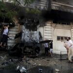 Dos heridos en una cadena de cinco atentados contra vehículos de dirigentes políticos de Gaza