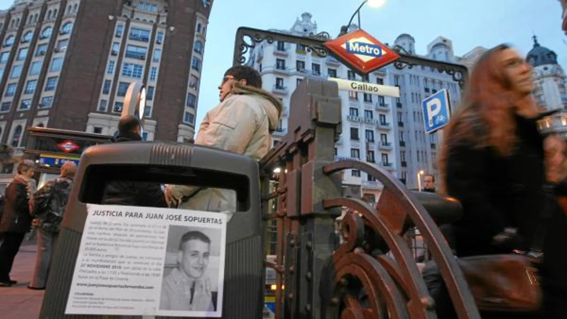 Imagen de uno de los carteles distribuidos por el centro de Madrid pidiendo justicia para Juanjo Sopuertas