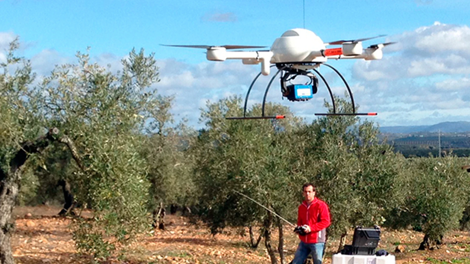 El dron del CSIC, en una de las pruebas realizadas