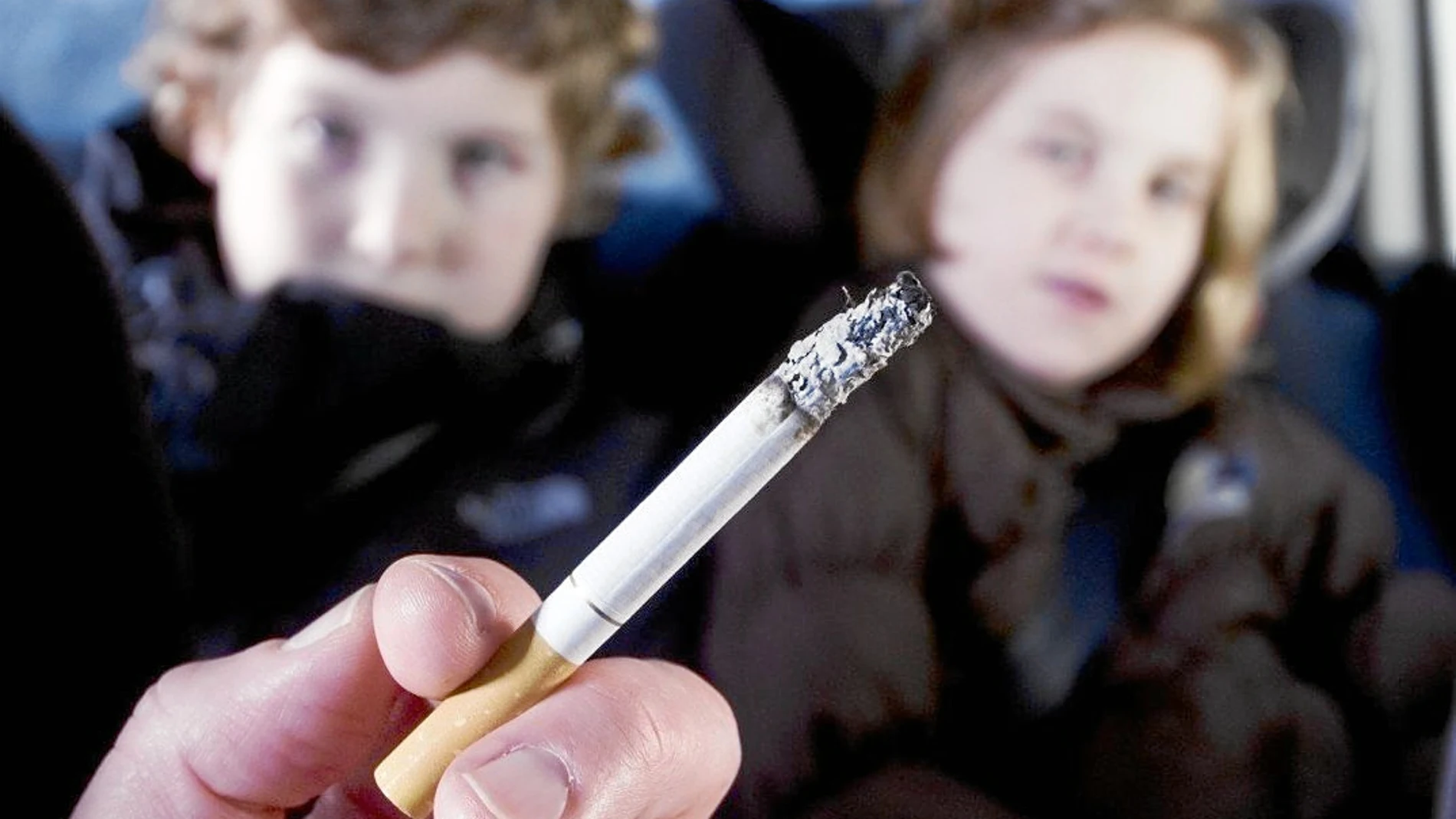 Si fuma, su hijo consume hasta 150 cigarrillos al año