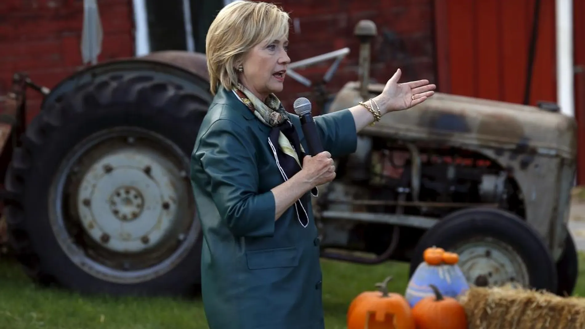 Hillary Clinton en un acto de campaña en Muscatine, Iowa