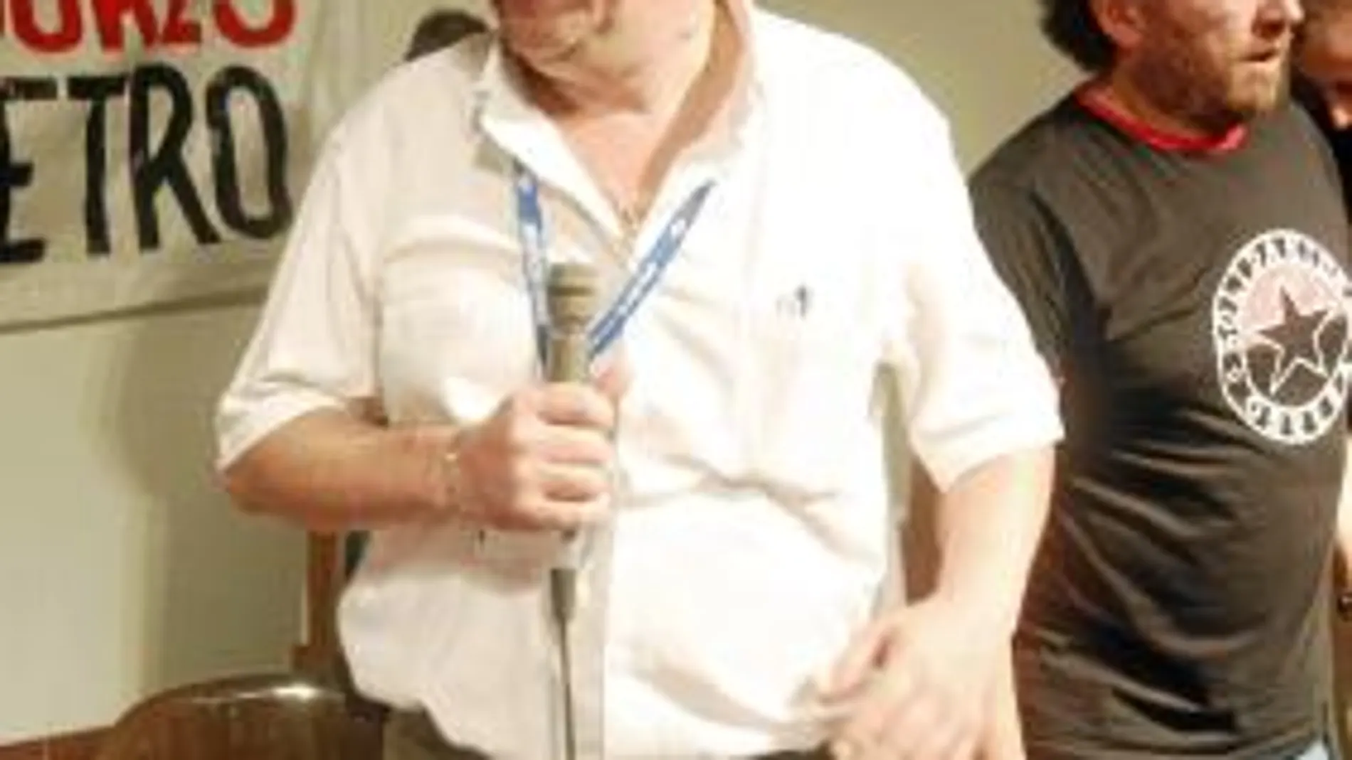 Vicente «muere» de éxito