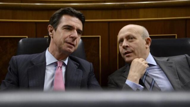 Soria, junto a Wert, en el Congreso de los Diputados