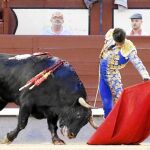 Natural de Alejandro Talavante al sexto en su última tarde de San Isidro