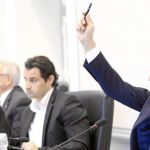 César Sánchez, en un momento del pleno de la Diputación de Alicante celebrado ayer