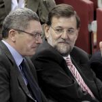 Gallardón deja sin argumentos a quienes aseguraban que iba a por Rajoy