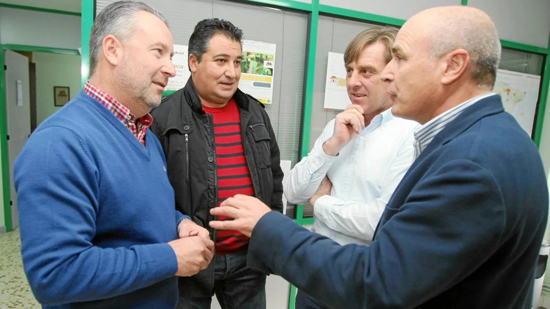 El presidente regional de Asaja, Donaciano Dujo, junto a Roberto Canedo, Arsenio García y Jose Antonio Turrado