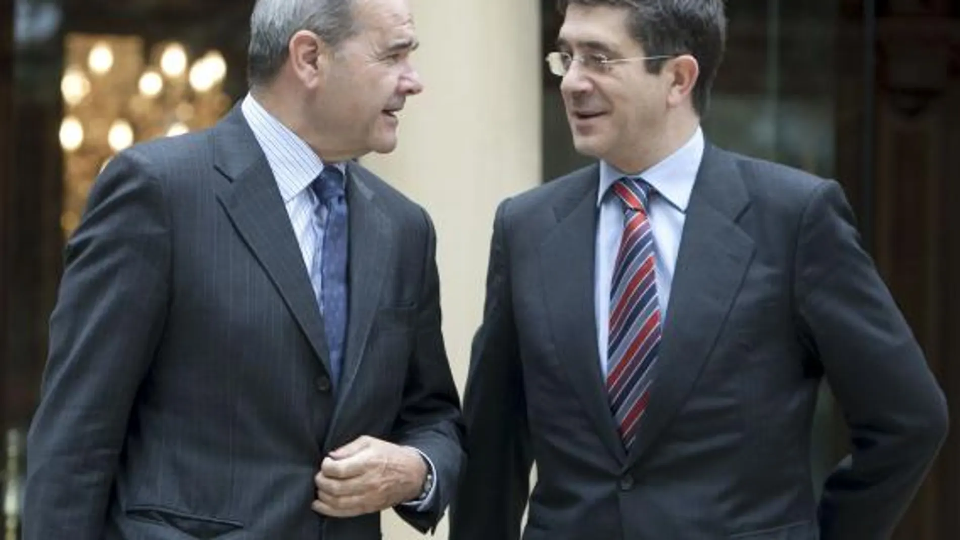 El Gobierno cede al País Vasco las políticas activas de empleo