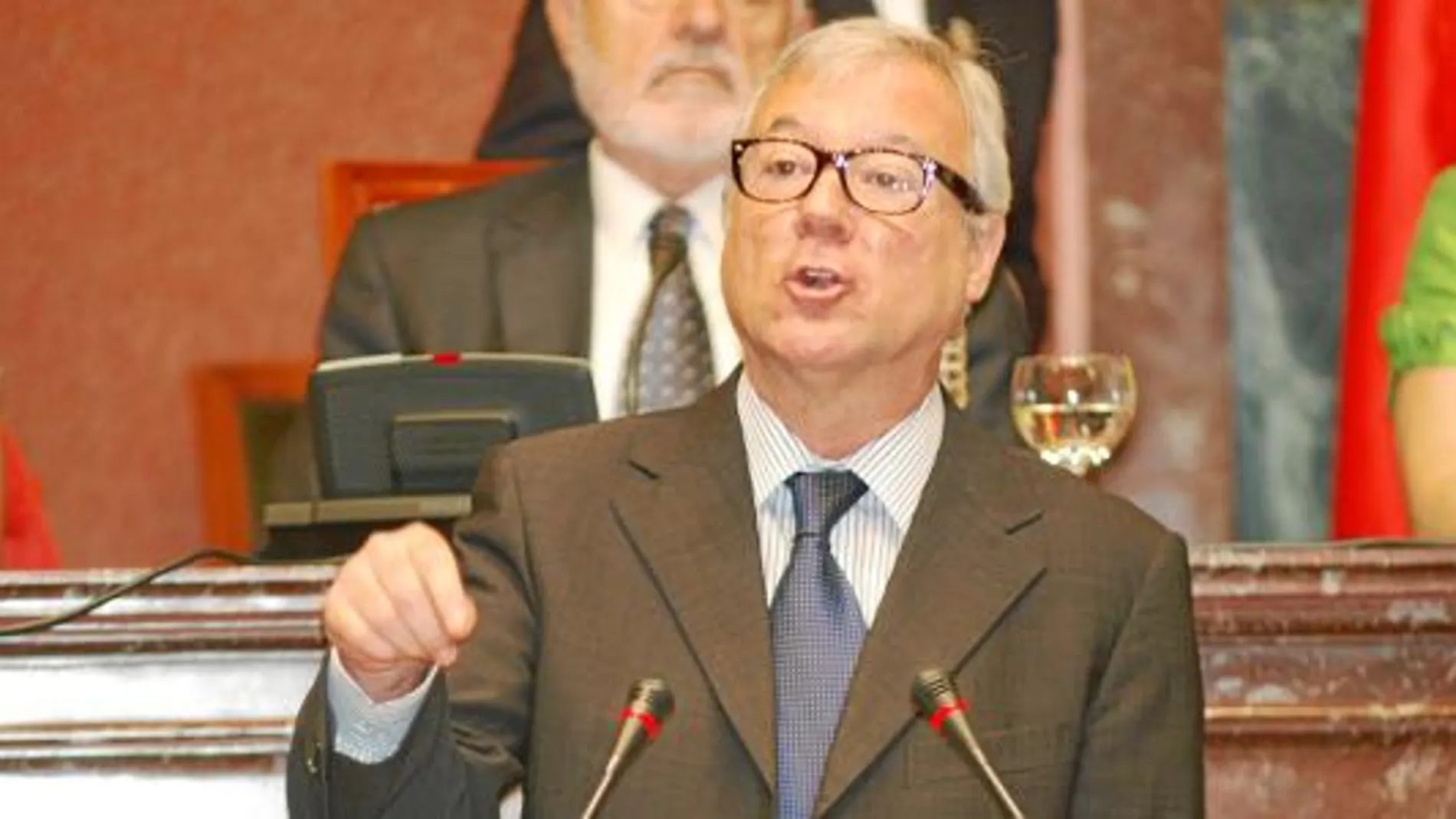 El presidente Valcárcel critica al líder de la oposición «la demagogia y la falta de rigor» de los datos aportados sobre el paro en la autonomía murciana