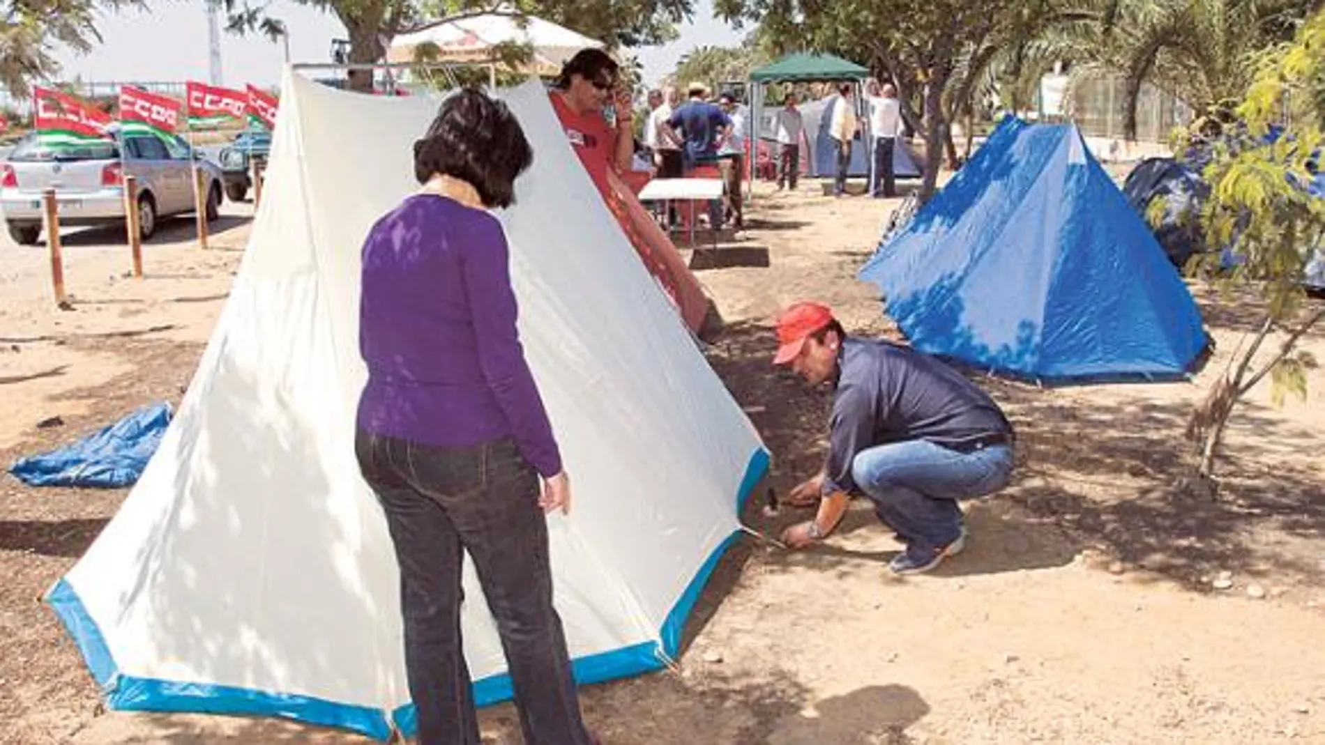 Trabajadores de Tioxide acampan contra los ERE