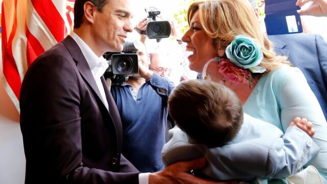 Pedro Sánchez con Susana Díaz, en la feria de abril de Sevilla