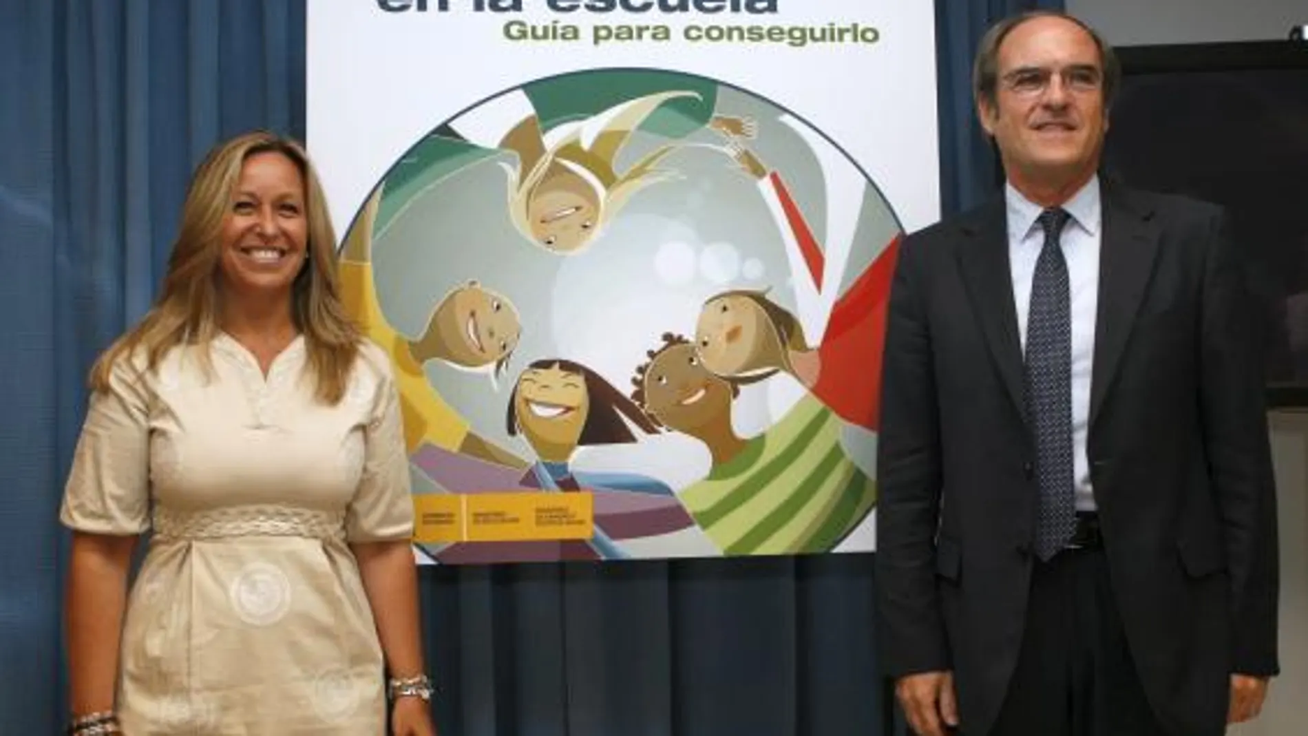 Trinidad Jiménez y Ángel Gabilondo comparecieron juntos para presentar la guía «Ganar en salud en la escuela»