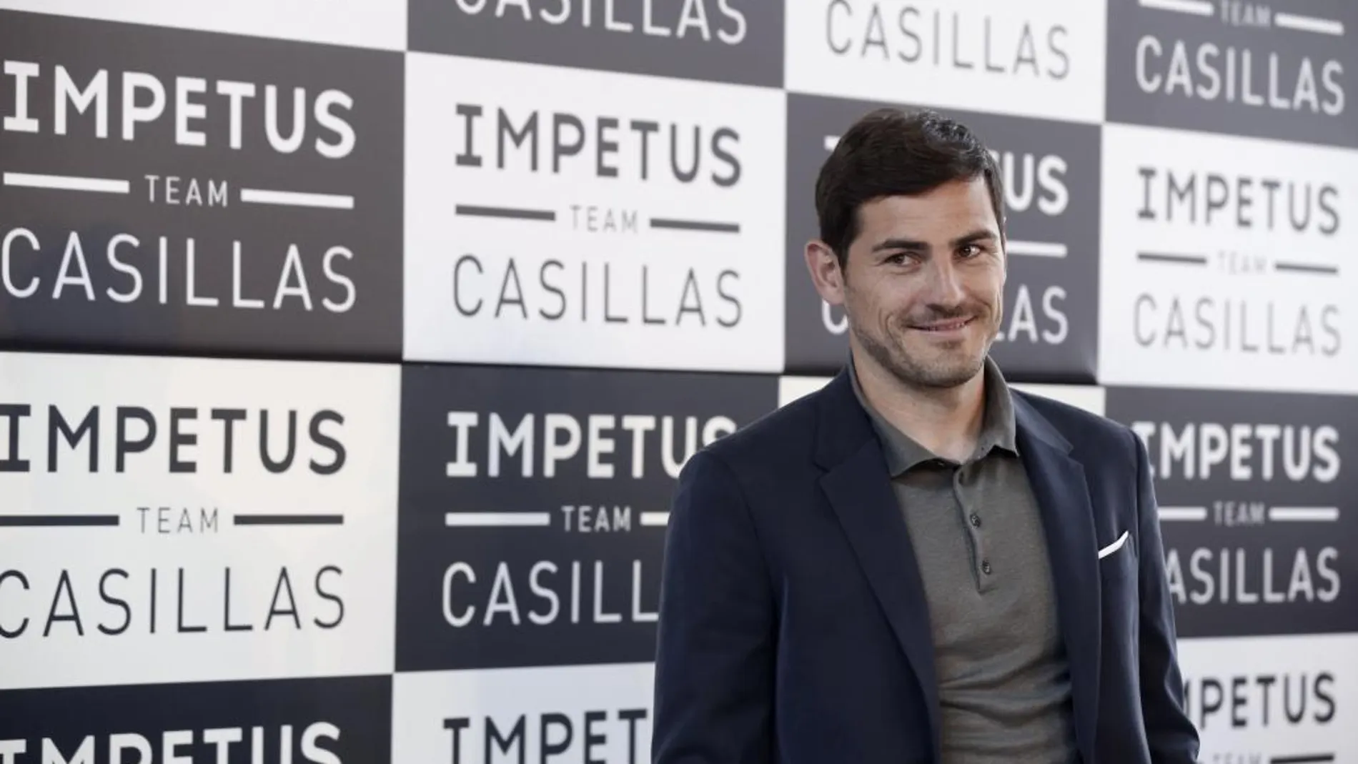 El portero del Oporto, Iker Casillas, durante el acto de presentación de 'Impetus Team Casillas'