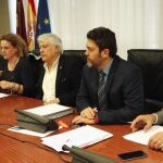 Miembros de la Comisión de Investigación de la desaladora de Escombreras, ayer durante la sesión