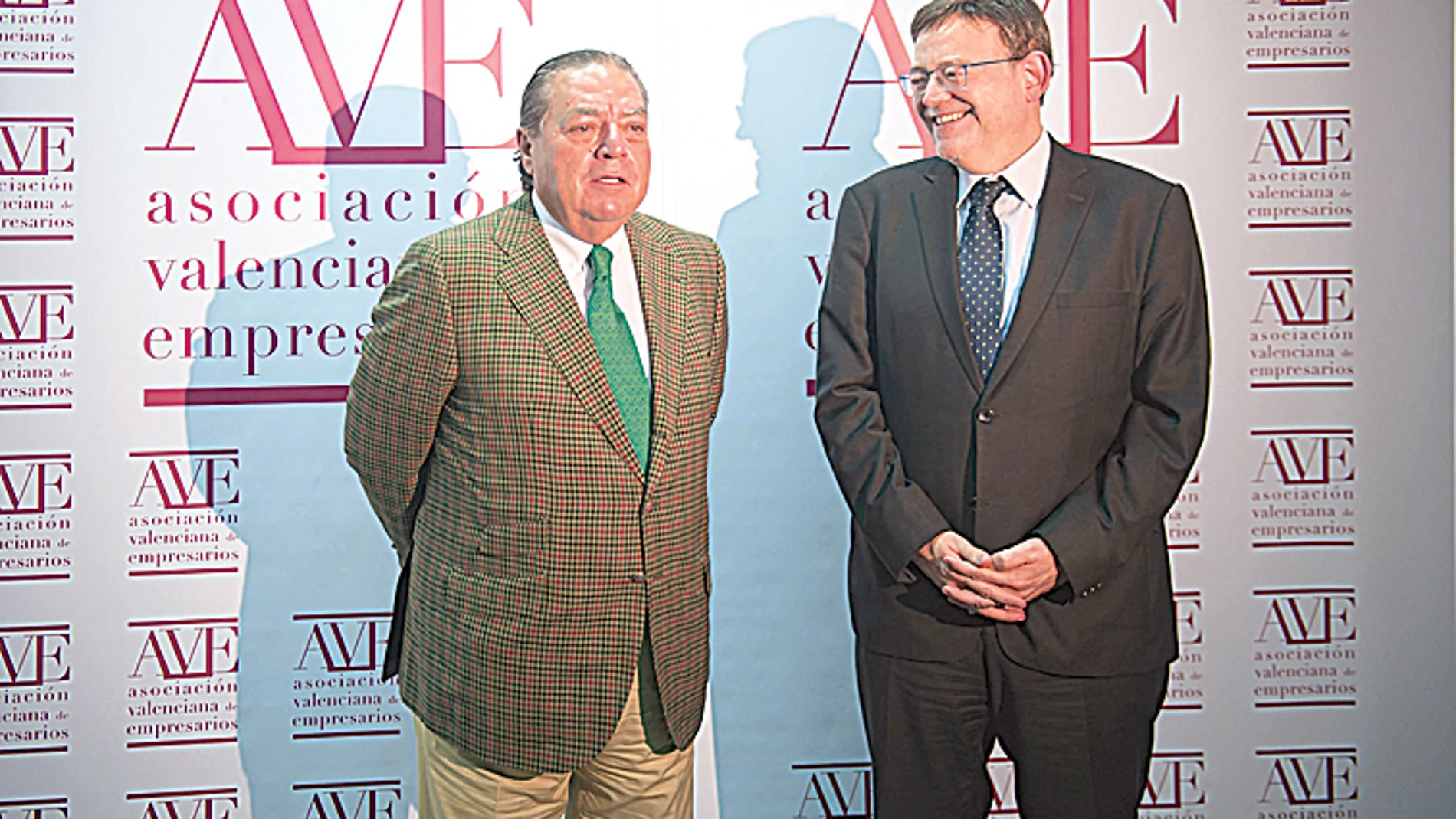 El presidente de la Generalitat, Ximo Puig, y el de AVE, Vicente Boluda
