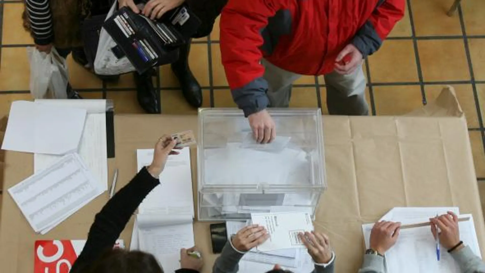 Cataluña repite la misma participación que en 2006