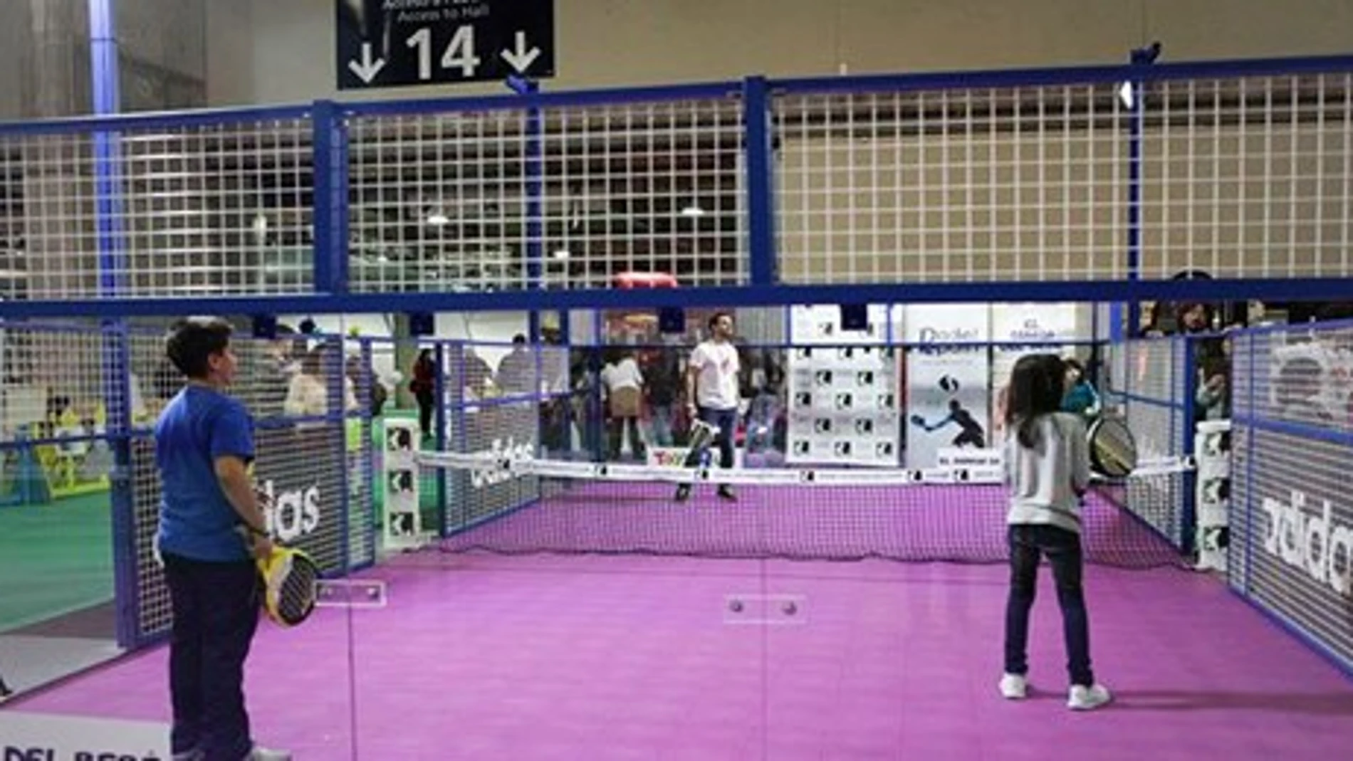 Minipista de pádel en Juvenalia-Dabadum