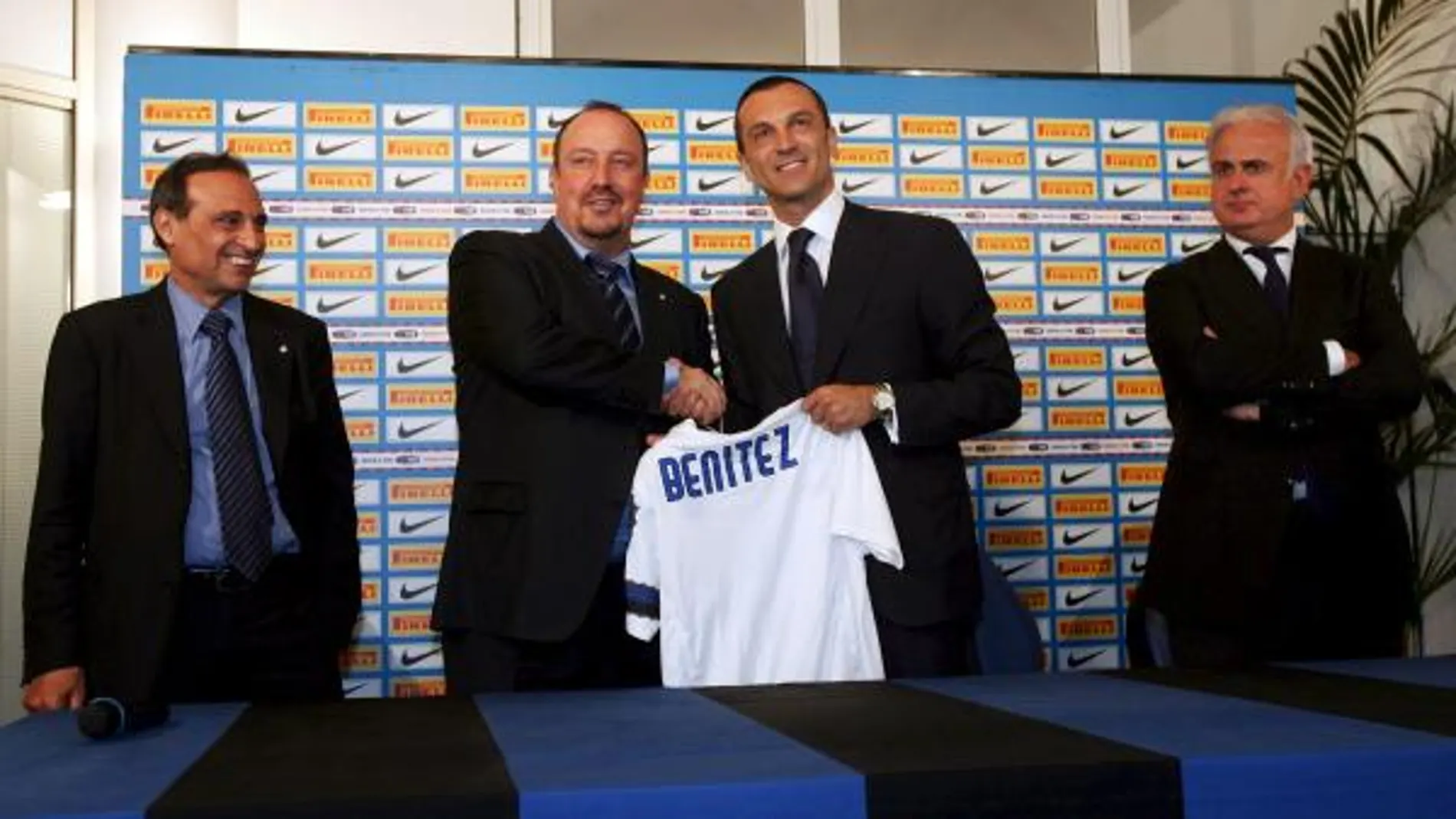 Benítez fue presentado ayer como nuevo técnico del Inter