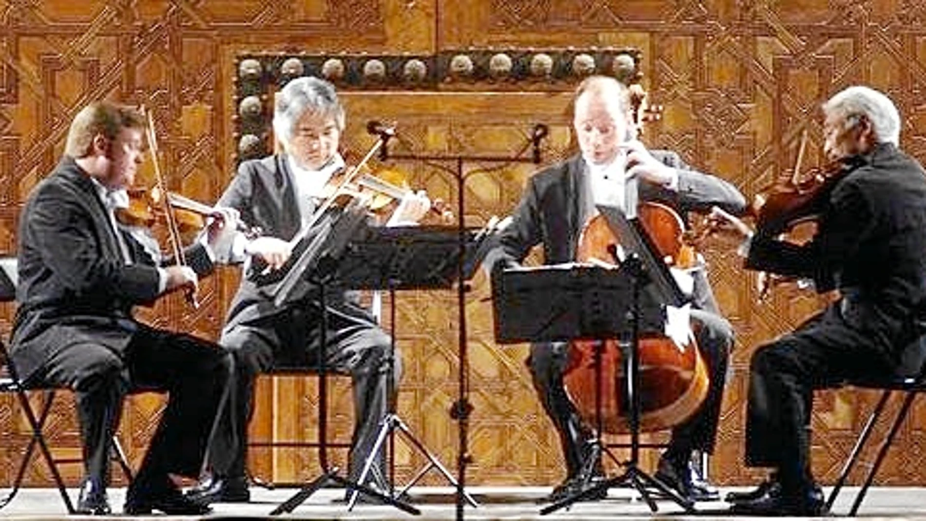 Sabine Meyer acompañó al Cuarteto de Tokio (arriba)