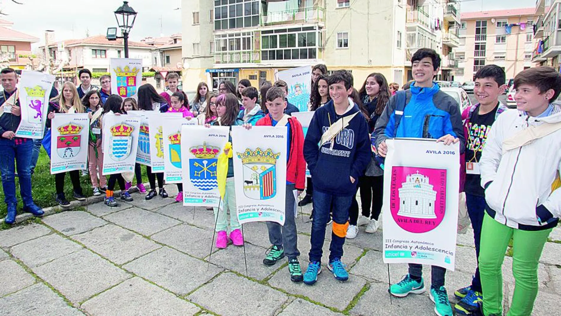 Algunos de los niños y adolescentes que han participado, en Ávila, en el IIi Congreso Autonómico de la Infancia