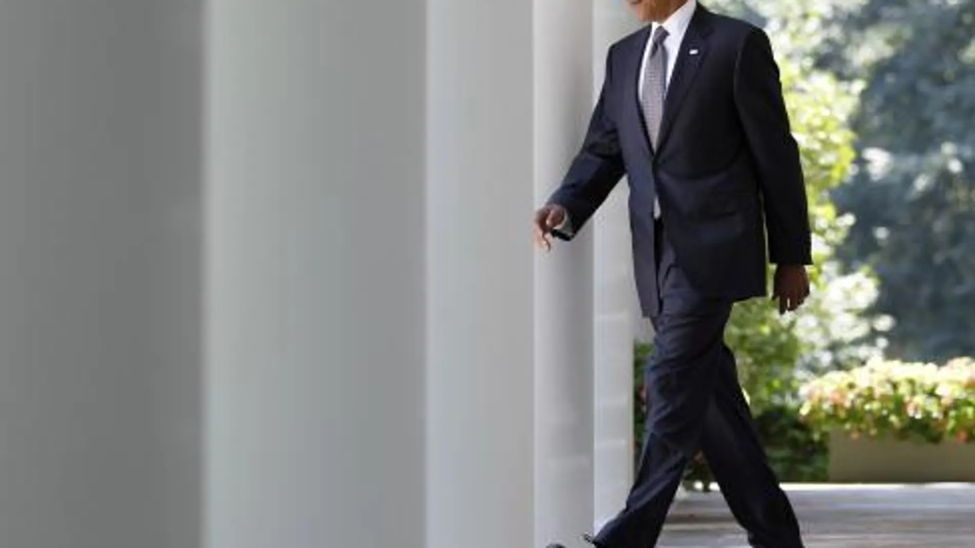 Obama anuncia más impuestos a las clases medias para salir de la crisis