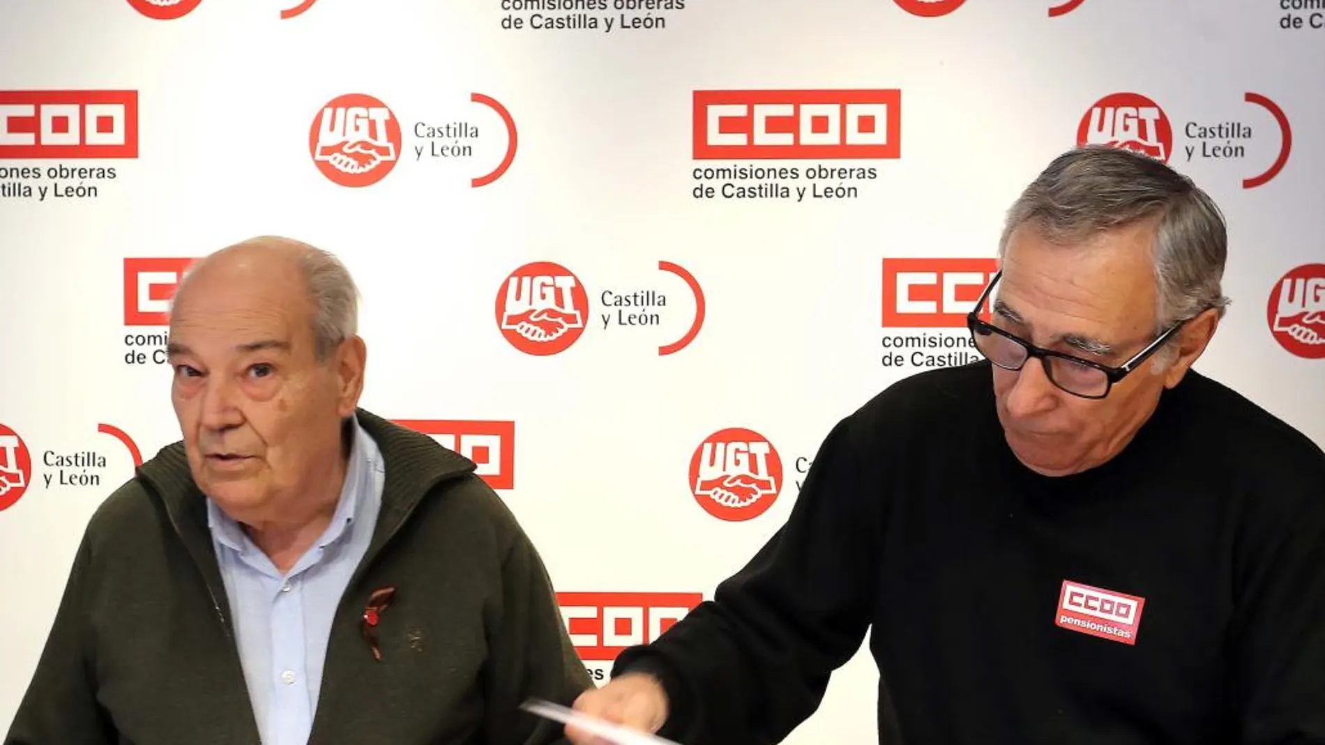 El secretario autonómico de la Unión de Jubilados de UGT, Pablo Zamala, y el secretario regional de la Federación de Pensionistas y Jubilados de CCOO, Lorenzo Rubio