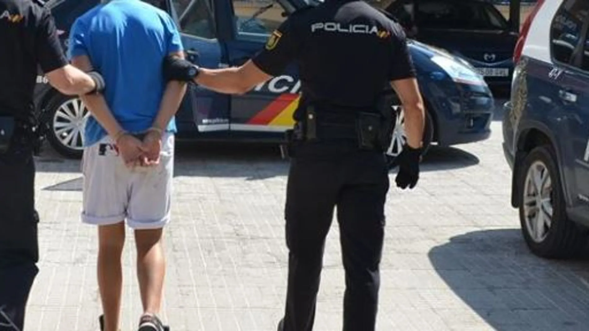Agentes de la Policía Nacional en Valencia. Archivo